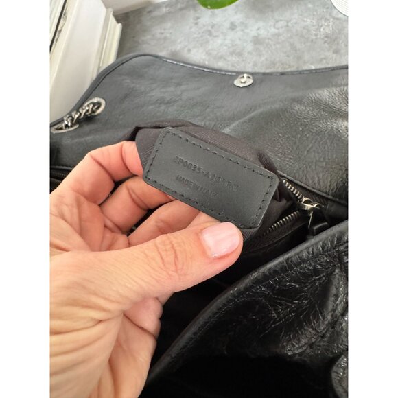 Saint Laurent Black Crinkled Calfskin Matelasse Monogram Medium Niki Bag - Picture 13 of 14